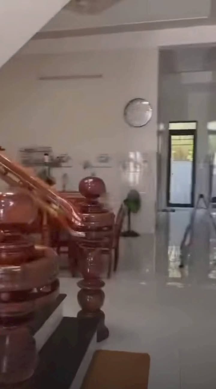 Nhà cho thuê hẻm Nguyễn Du, Quảng Ngãi 2 tầng - Vị trí trung tâm, giá chỉ 5 triệu!