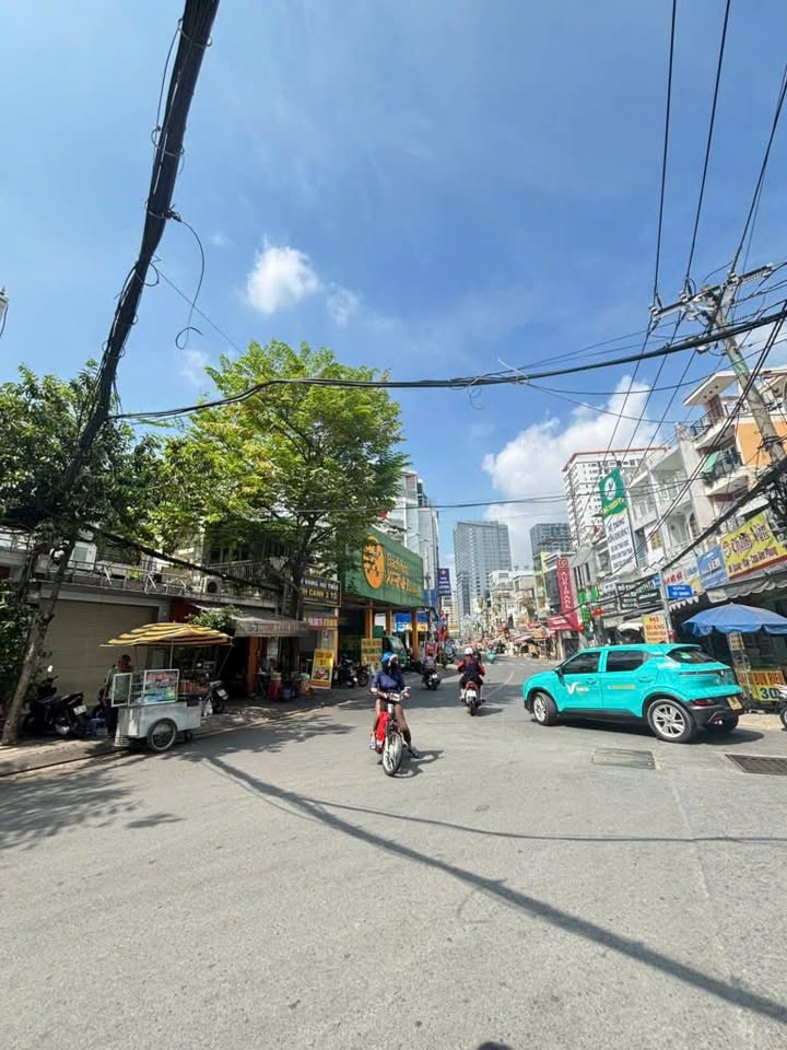 Mặt tiền FrontHouse D1 Bình Thạnh 68m² giá 21.7 tỷ - Dòng tiền 40 triệu/tháng!