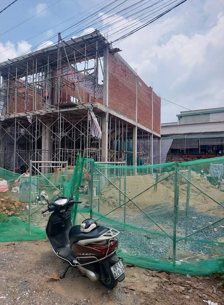 Đất nền hẻm ô tô 77m² Linh Tây Thủ Đức - Giá chỉ 4.7 tỷ VND!