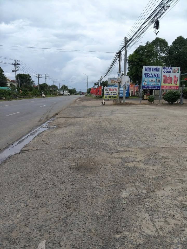 Bán nhà mặt tiền Quốc lộ 1A, xã Xuân Phú 2227.5m² giá 15 tỷ - Cơ hội đầu tư tốt!