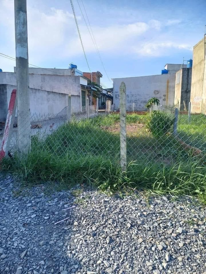 Đất góc 2 mặt tiền tại Đức Lập Hạ, 48m² giá 1.7 tỷ - Bán gấp trong tuần!