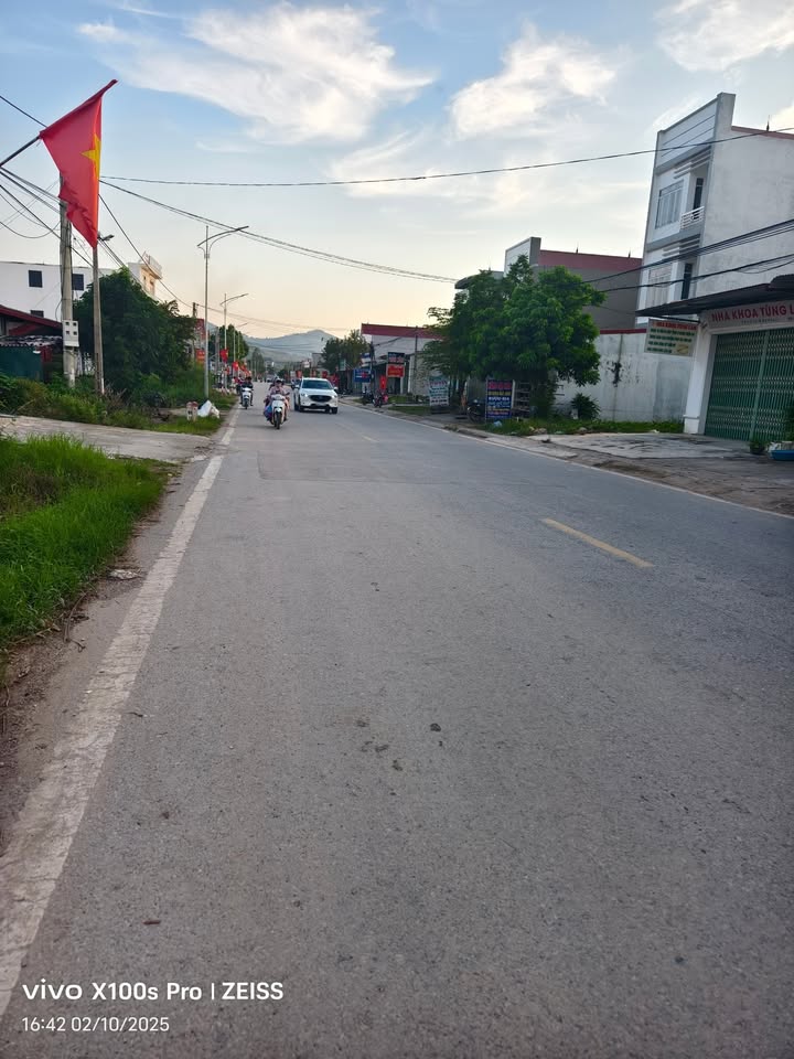 Đất nền Nam Dương, Lục Ngạn 100m² giá thỏa thuận - Đối diện UBND