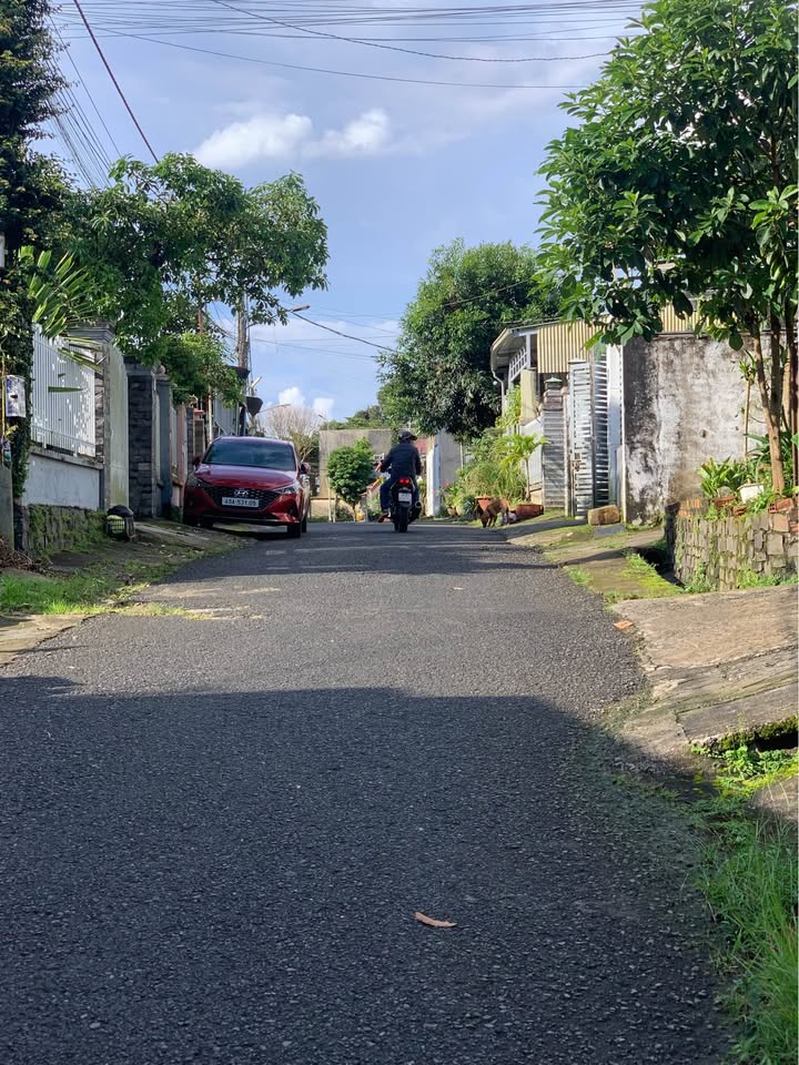 Đất B'lao Bảo Lộc 126m² giá chỉ 1.6 tỷ - Gần hồ tiện ích