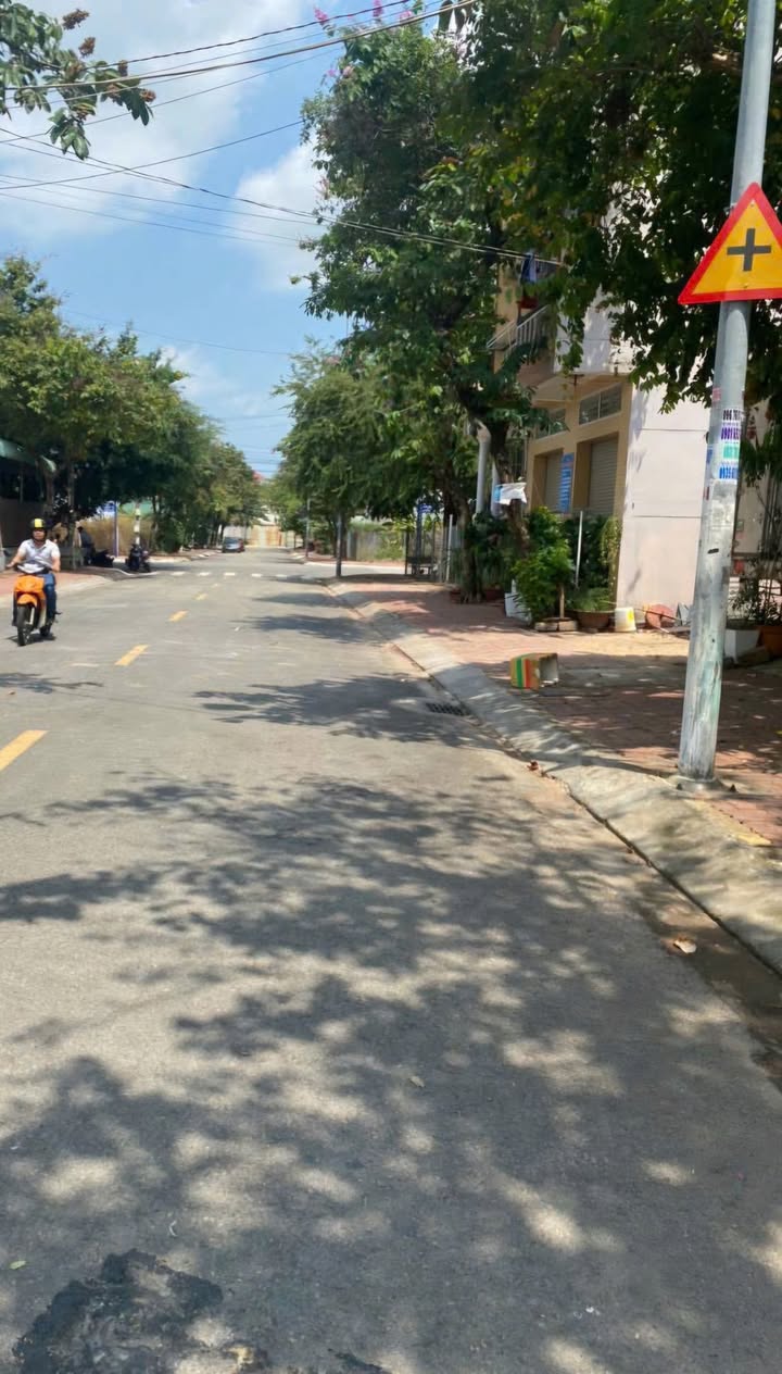 Nhà phố Long Tâm Bà Rịa 130m² giá 3.1 tỷ - Sổ hồng chính chủ!