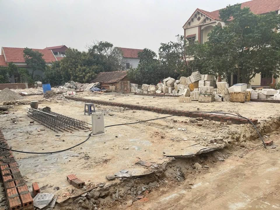 Đất thổ cư tại TDP Vinh Quang - TT Bá Hiến 91m² giá 1.4 tỷ - Cơ hội đầu tư tuyệt vời!