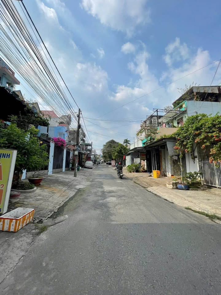 Nhà gác cũ đường Bùi Văn Hoà, P. An Bình, Biên Hòa 104m² - Chính chủ bán gấp!