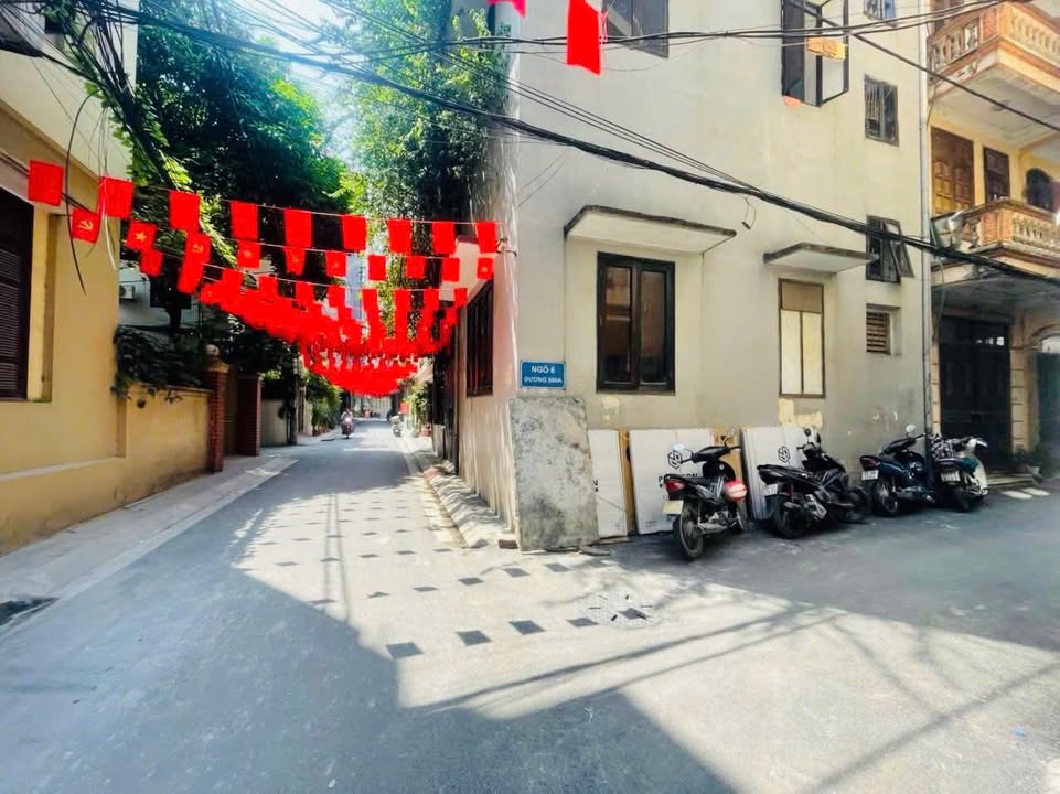 Bán toà nhà mặt phố Nguyễn Khánh Toàn, Cầu Giấy 123m² giá 38.5 tỷ - Đầu tư sinh lời ngay!