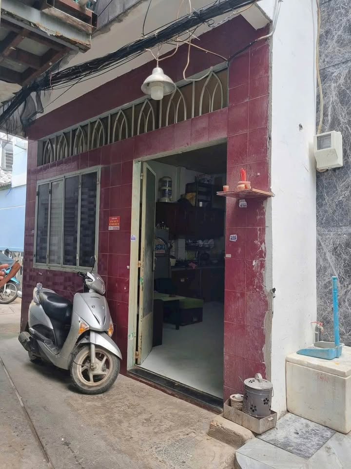 Nhà hẻm 2/ Đường 100 Bình Thới, Quận 11, 21m² giá 2.8 tỷ - Tiện nghi cho thuê ngay!