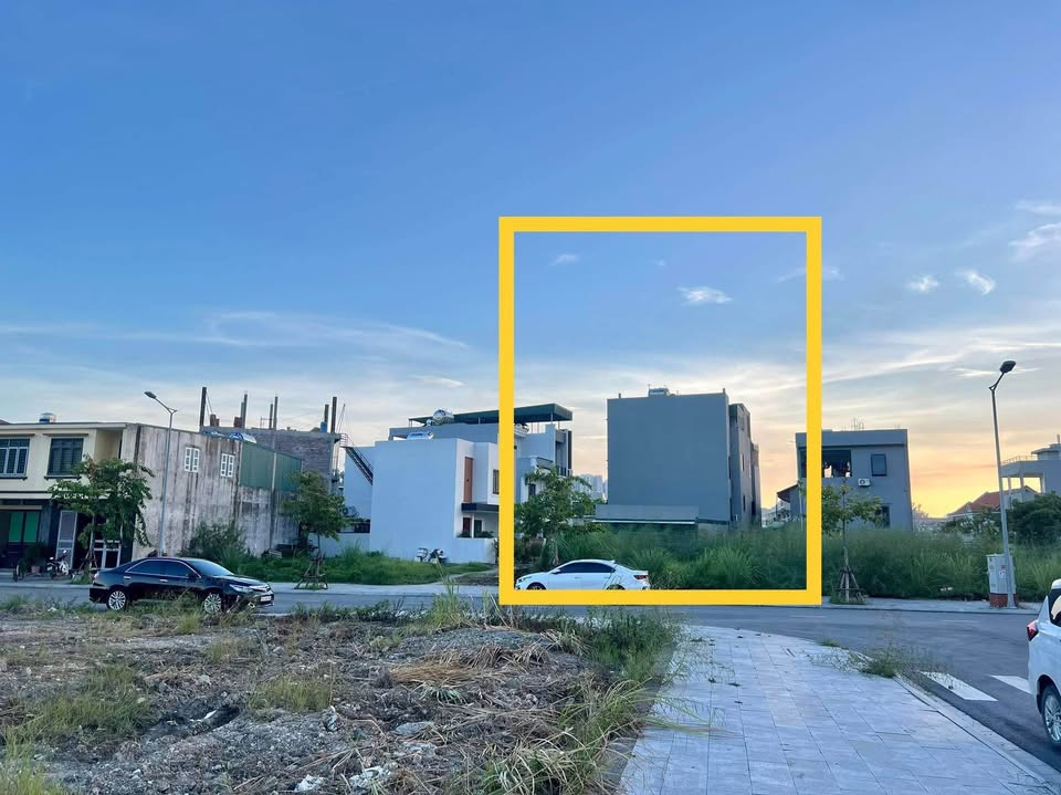 Shophouse Lideco Hạ Long 100m² giá 5 tỷ - Mặt tiền rộng, vị trí đắc địa!