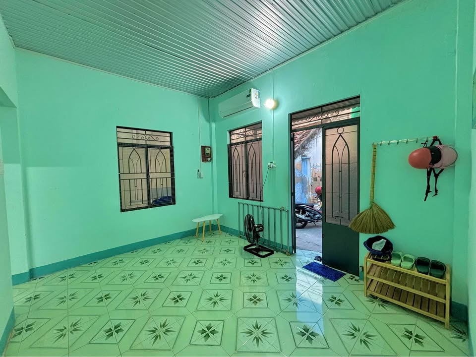 Nhà bán hẻm Hùng Vương Phan Rang 51m² giá 800 triệu - Full nội thất tiện nghi!