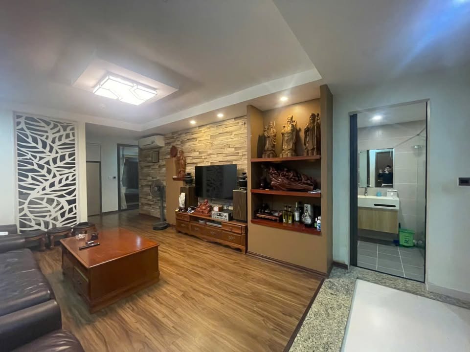 Căn hộ T&T Riverview Hoàng Mai 90m² giá 6.65 tỷ - View sông Hồng tuyệt đẹp!