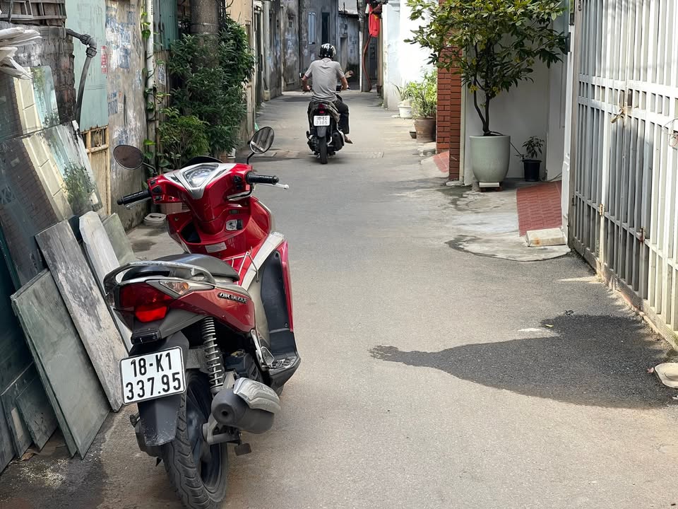 Đất Sài Đồng Long Biên 100m² giá 12.5 tỷ - Giao thông thuận tiện, ô tô vào tận đất!