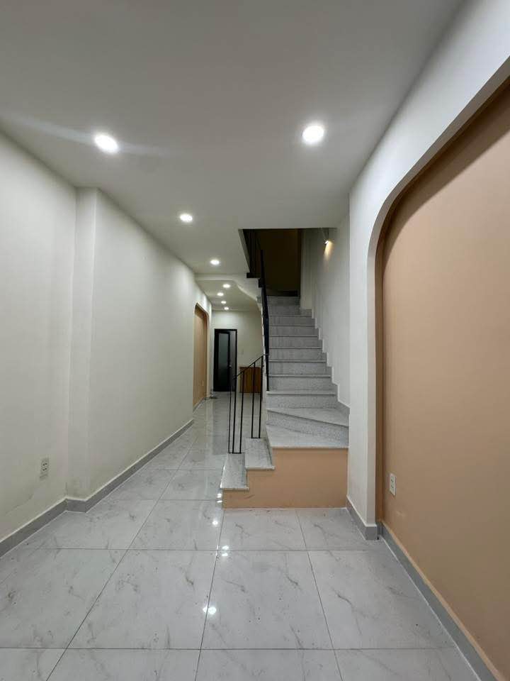 Nhà 2 Tầng Hưng Phú, Quận 8 - 38m² giá 3.35 tỷ - Vị trí siêu tiện ích!