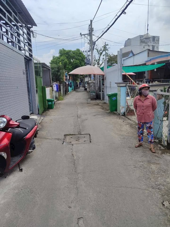 Nhà riêng Nguyễn Văn Tạo, Long Thới 150m² giá 4.45 tỷ - Hẻm xe hơi, Sổ hồng riêng