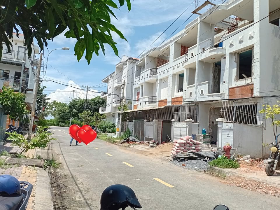 Nhà phố 3 tầng đường Lê Hùng Yên, Cần Thạnh, 95m² - Vị trí đắc địa, giá chỉ 6 tỷ!