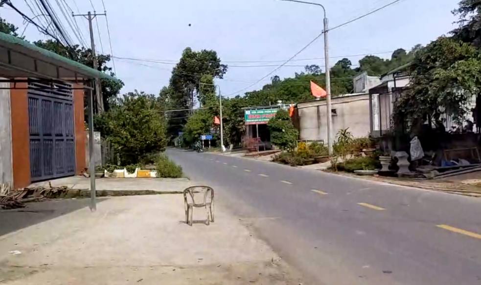 Nhà liền kề mặt tiền đường Phú Lập, Tân Phú, 800m² - Thích hợp ở và kinh doanh!