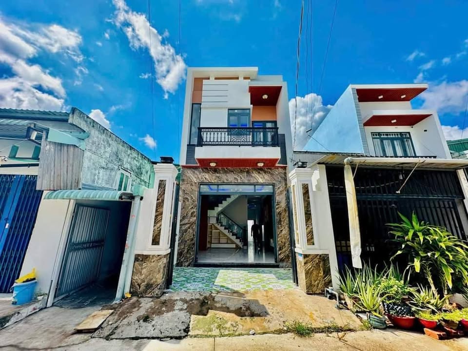 Nhà 90m² Đường Tân Liêm, Xã Phong Phú, Bình Chánh - Giá 1.58 tỷ, Sổ hồng sẵn!