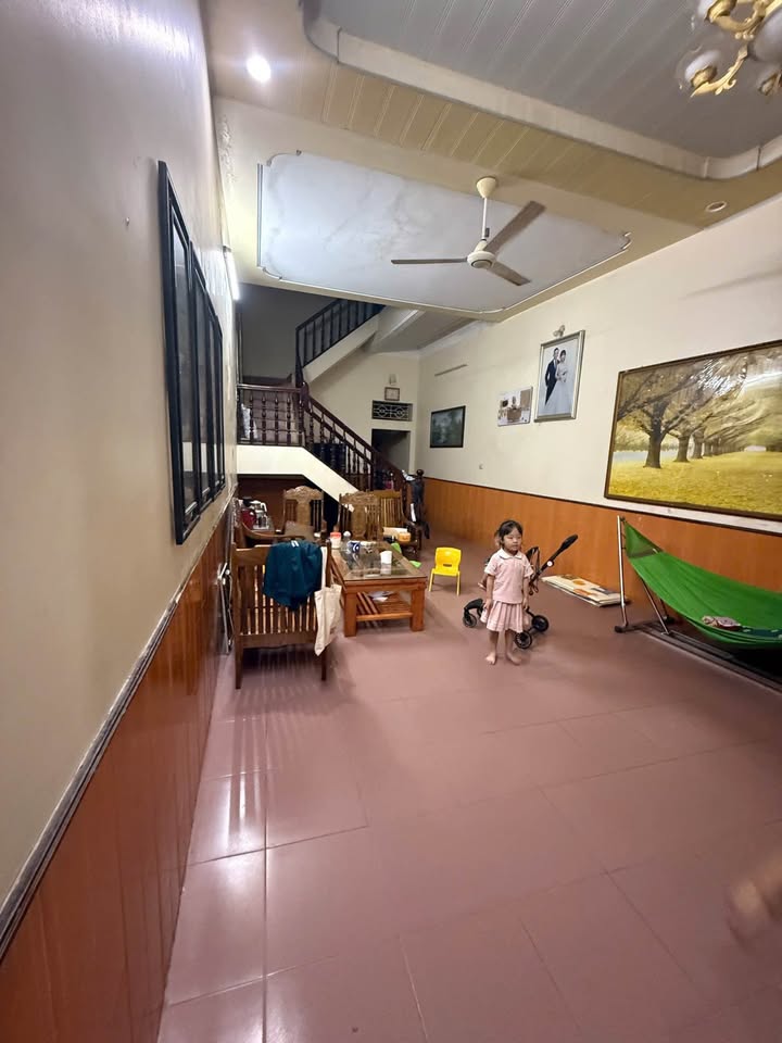 Nhà 3 tầng Nguyễn Thị Lưu, Bắc Giang 105m² giá 3 tỷ - Sẵn sàng vào ở!