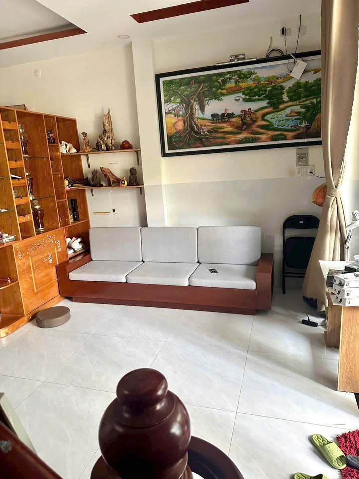 Nhà hẻm xe máy Vĩnh Hoà Nha Trang 66,3m² giá 3,6 tỷ - Gần biển Phạm Văn Đồng!