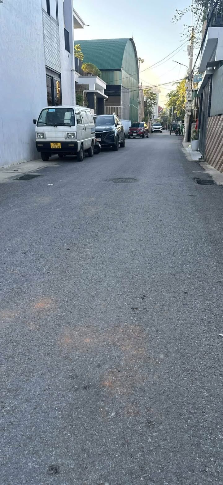 Bán nhà 2 tầng Hưng Lộc Vinh 120m² giá 4 tỷ - Mặt tiền rộng 8m