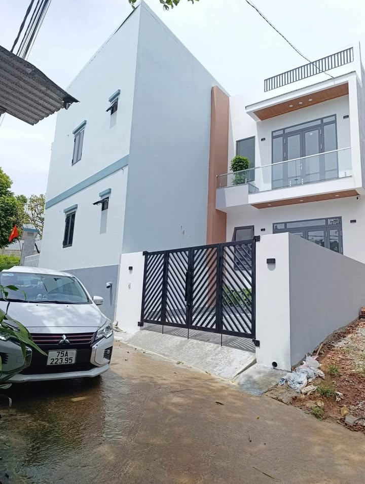 Nhà 2 tầng kiệt 24 Vũ Ngọc Phan, TP. Huế 100m² - Sổ hồng chính chủ, giá thương lượng!