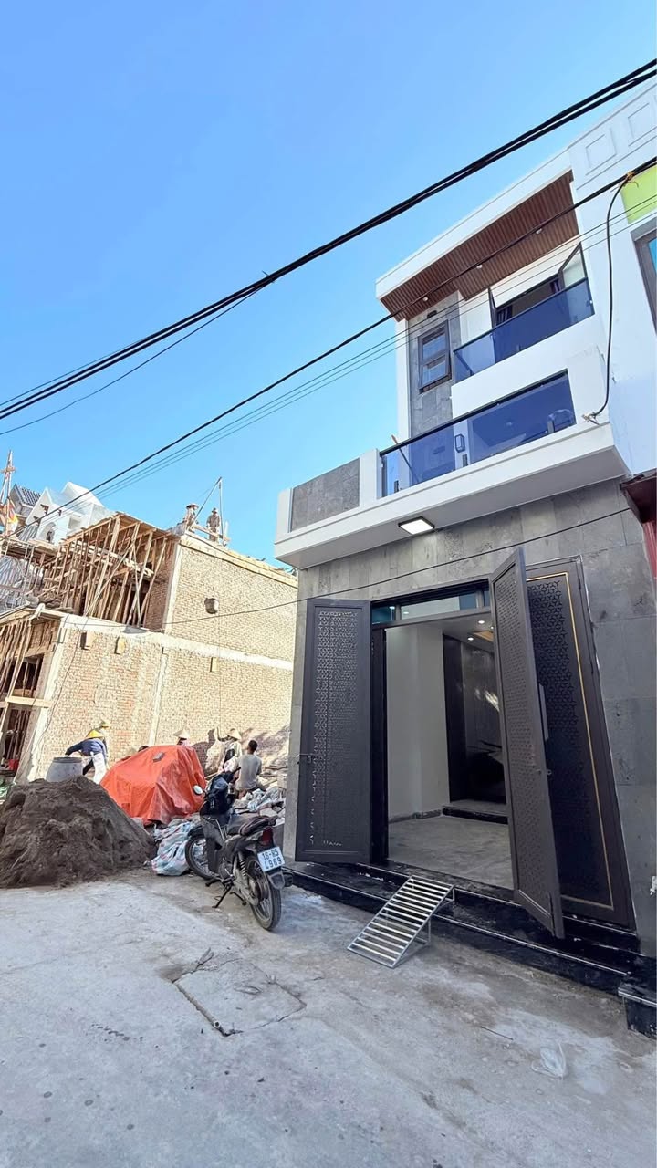 Nhà 3 tầng tại Quỳnh Hoàng, An Dương 61m² giá 3.35 tỷ - Ô tô đỗ cửa