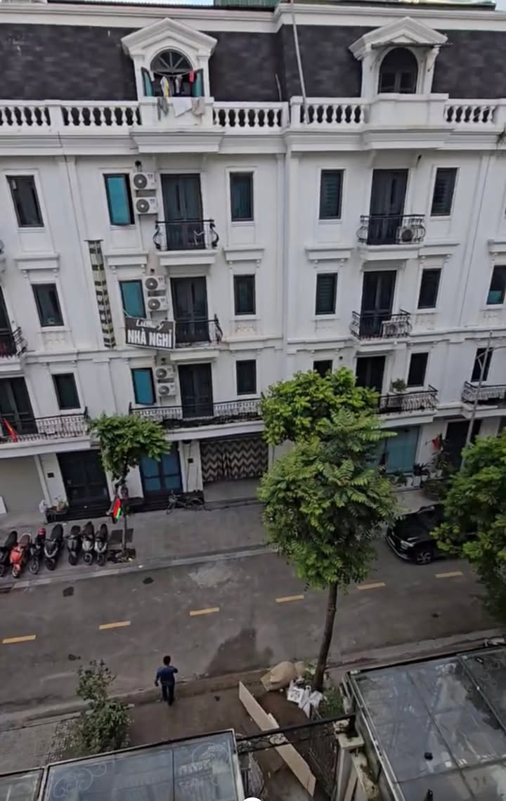 Căn hộ cho thuê Kiến Hưng Luxury Hà Đông 2PN - Ô tô đỗ cửa tiện lợi!