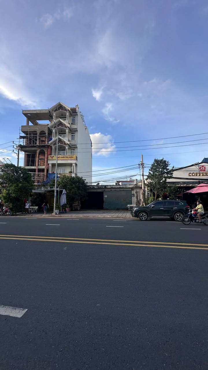 Nhà mặt tiền kinh doanh đường Bờ Bao Tân Thắng 248m² giá 39 tỷ - Đầu tư sinh lời an toàn!