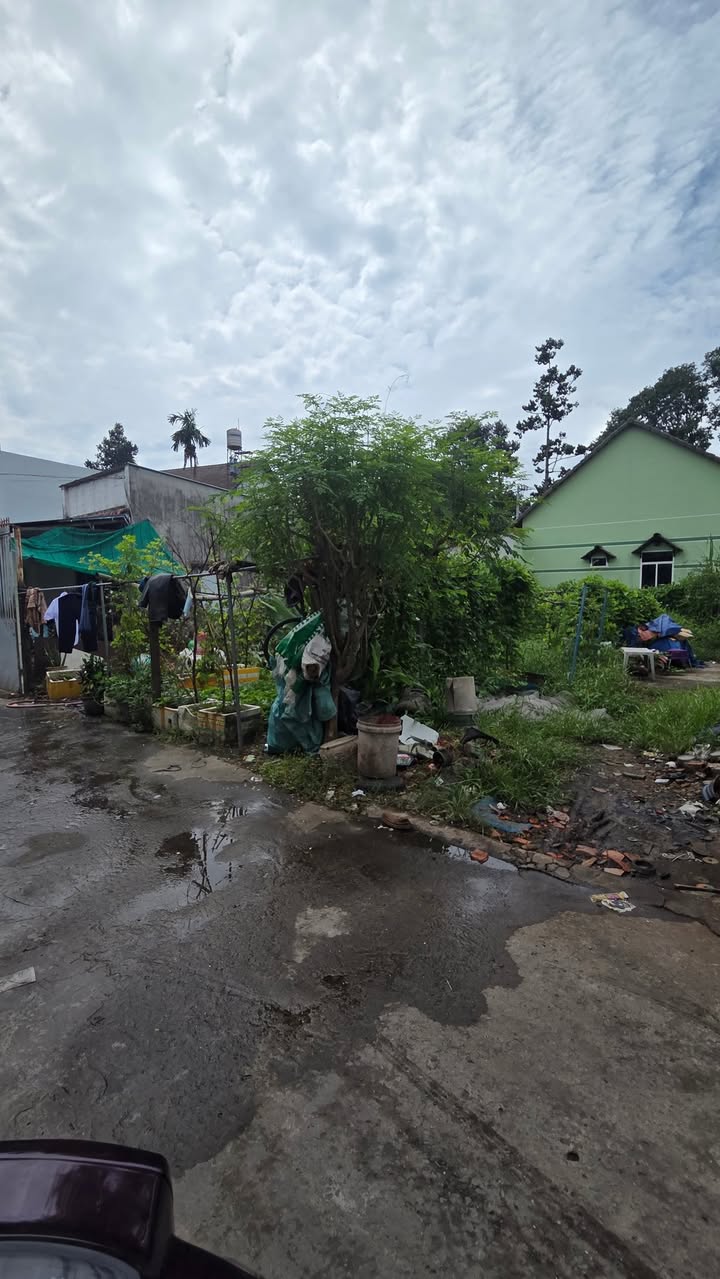 Đất thổ cư Tân Hiệp Hóc Môn 144m² giá 3.8 tỷ - Vị trí đẹp, dân cư đông đúc!