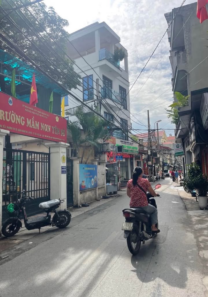 Nhà mặt phố Yên Duyên Hoàng Mai 90m² giá 3 tỷ - Kinh doanh đỉnh cao!