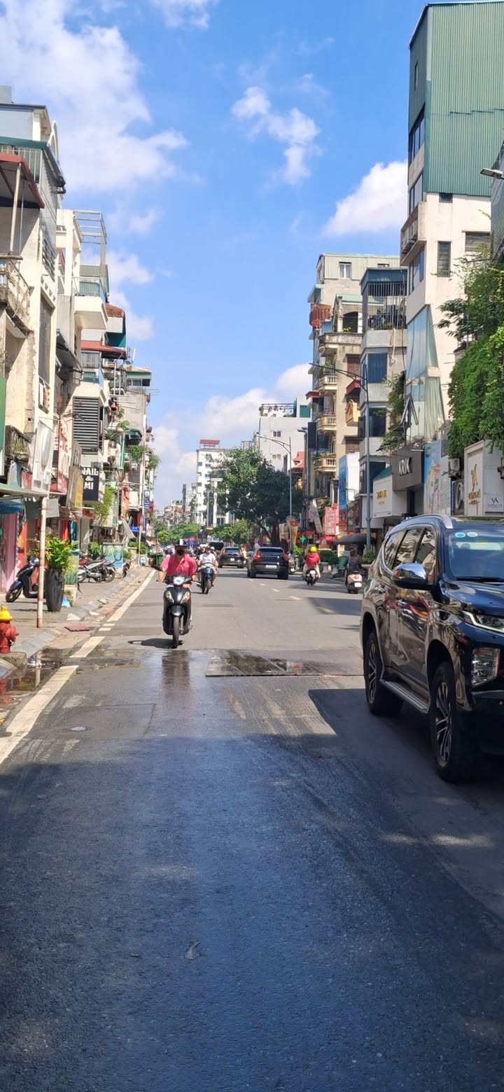 Nhà mặt phố Bạch Mai, Hai Bà Trưng 122m² giá 69 tỷ - Đầu tư sinh lời ngay!