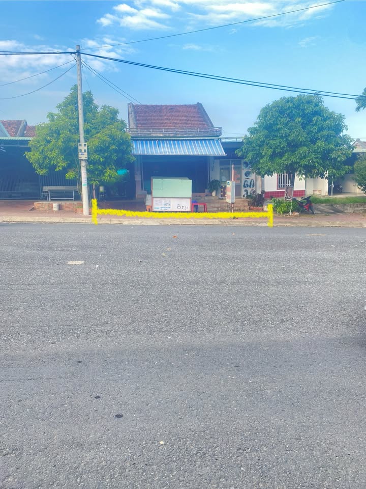 Nhà phố đường Nguyễn Trãi, xã Sông Hinh, 485m² chỉ 4.5 tỷ - Hướng Tây Nam hút tài lộc!