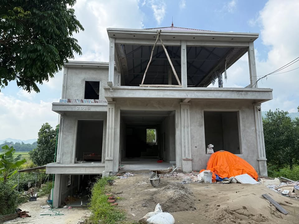 Nhà nghỉ dưỡng 2 tầng tại Làng du lịch Phúc Xuân 285.5m² giá 4 tỷ - Không thể bỏ lỡ!