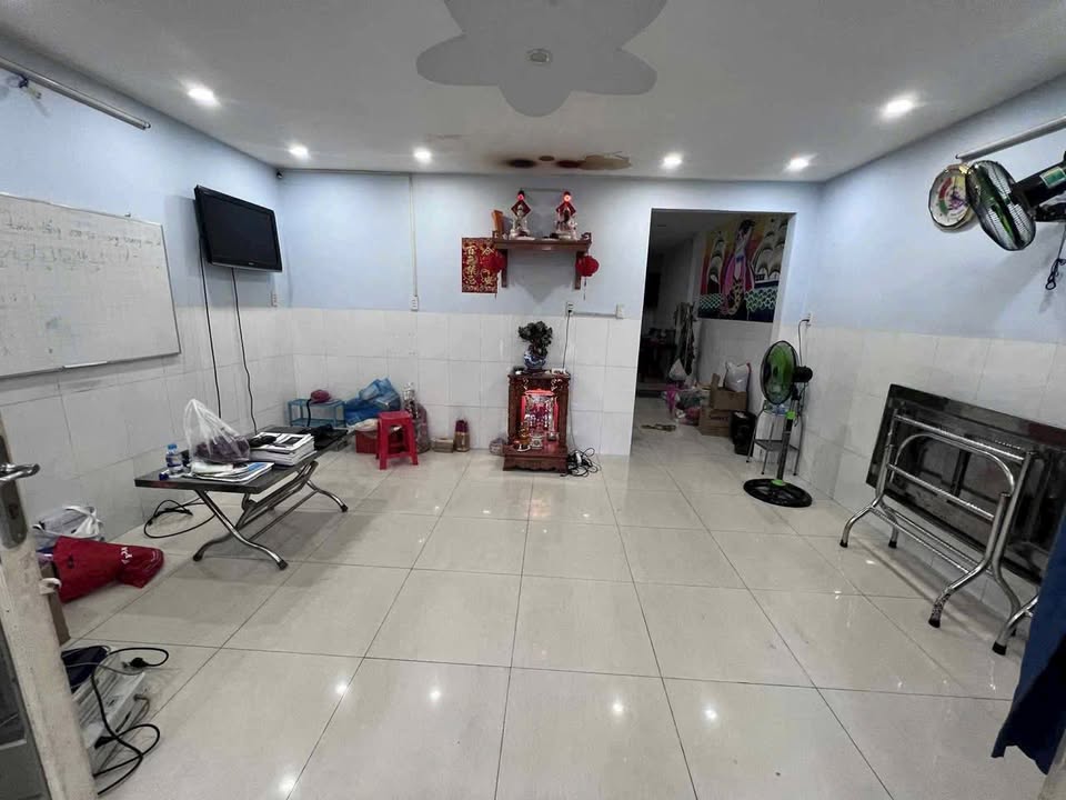 Nhà nguyên căn 1/ Phạm Ngọc Thạch, Hiệp Thành 5 triệu/tháng - Sẵn sàng vào ở!