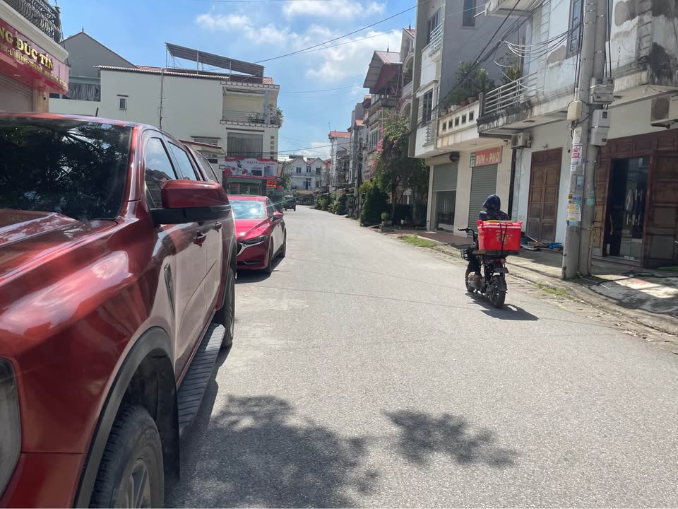 Lô đất kinh doanh tại thôn Đại Đồng, huyện Văn Lâm 100m² giá 5.5 tỷ - Cơ hội đầu tư sinh lời!