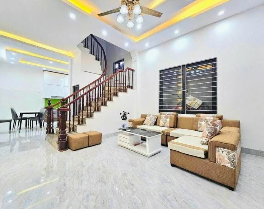 FrontHouse Cầu Giấy 40m² giá 8 tỷ - Nhà đẹp ở ngay, đầy đủ nội thất!