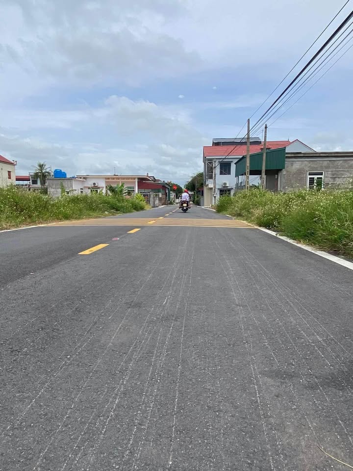 Đất nền Sơn Hà Thái Thụy 100m² giá 1.2 tỷ - Kinh doanh thuận lợi!