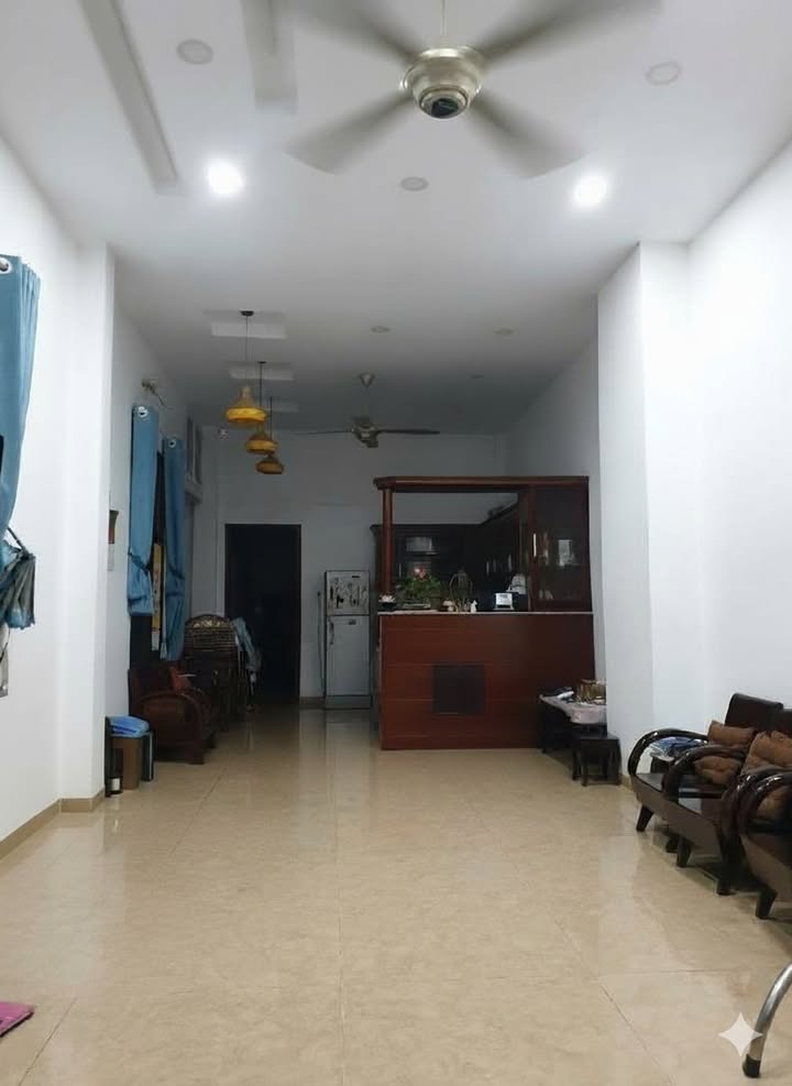FrontHouse CMT8 Quận 3 123m² giá 10 tỷ - Đầu tư sinh lời ngay!
