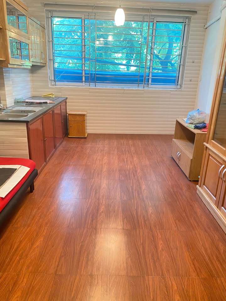 Nhà mặt phố Minh Khai, quận Hai Bà Trưng, 30m² giá 10 triệu - Thích hợp ở và làm văn phòng!