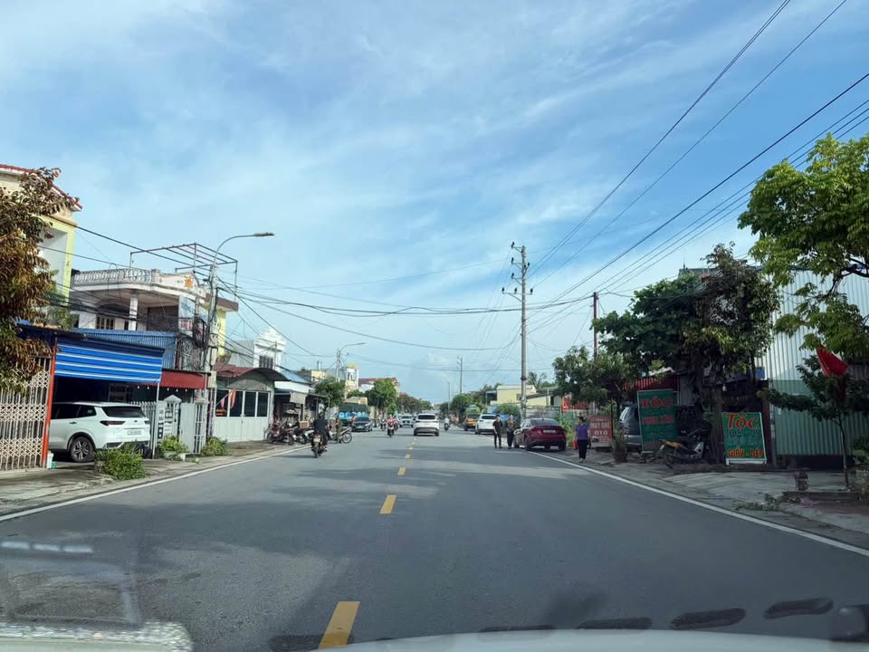 Đất mặt đường 351 Hồng Thái 100m² giá 4 tỷ - Kinh doanh sầm uất!