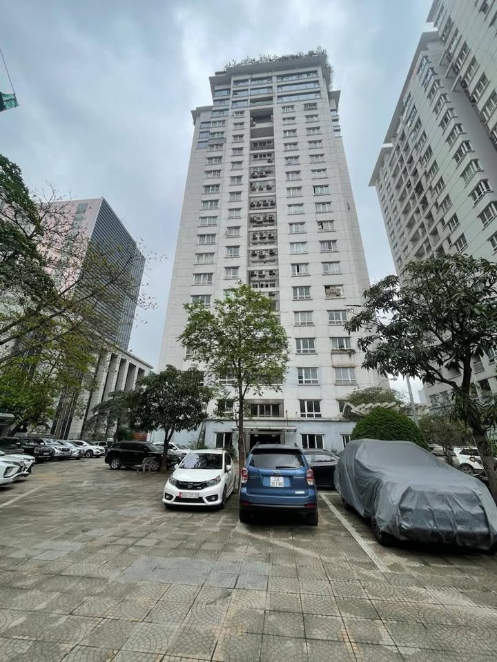 Căn hộ Chung cư 25 Lạc Trung - Hai Bà Trưng - 124m² giá thỏa thuận - Nhà sạch đẹp, sổ đỏ lâu dài!