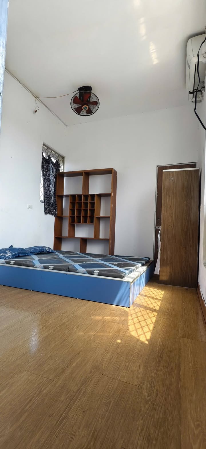 Căn hộ 2 phòng ngủ tại 34 Trần Hữu Tước, Đống Đa - Chỉ 7.5 triệu/tháng