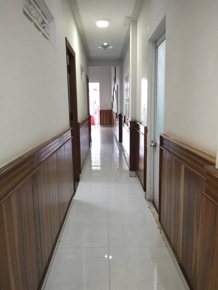 Nhà mặt tiền Nguyễn Chí Thanh, Bảo Lộc 3PN giá 5 triệu - Cho thuê ngay!