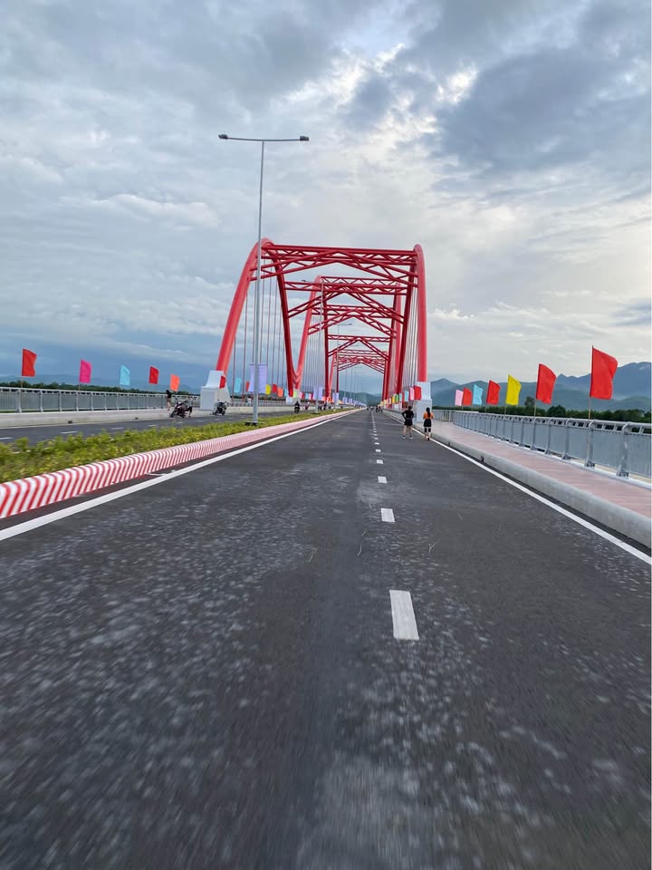 Lô đất mặt tiền D9 trung tâm Sơn Tịnh 187.5m² giá 1.73 tỷ - Tiềm năng phát triển lớn!