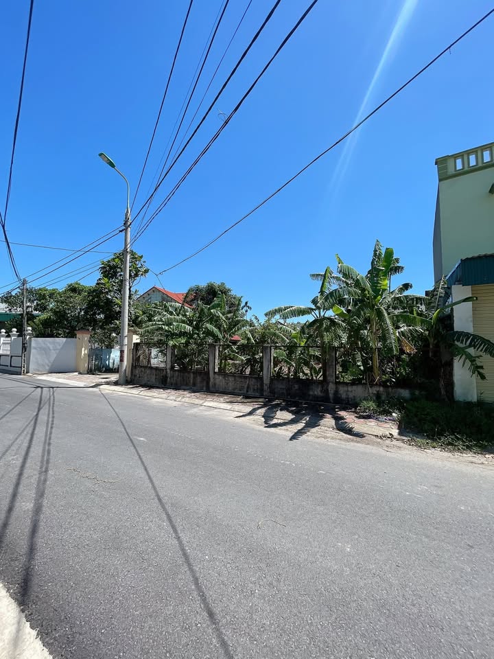 Đất nền 270m² tại Quảng Cát - Giá chỉ 1.9 tỷ - Đường nhựa ô tô tránh nhau!