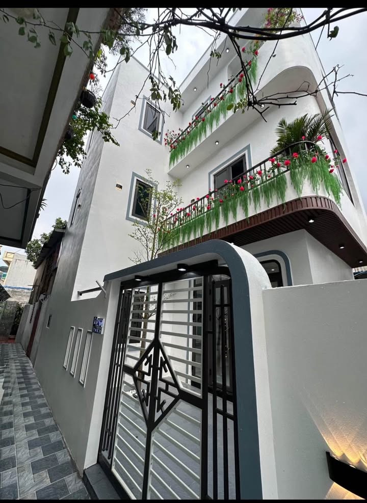 Nhà đẹp 3 tầng tại Cửa Bắc-Lương Thế Vinh 52m² giá 2.39 tỷ - View đẹp mọi góc nhìn!