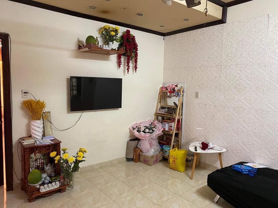 Căn hộ cho thuê 75m² tại trung tâm Quận 5 - Khu vực sầm uất, tiện ích đầy đủ!