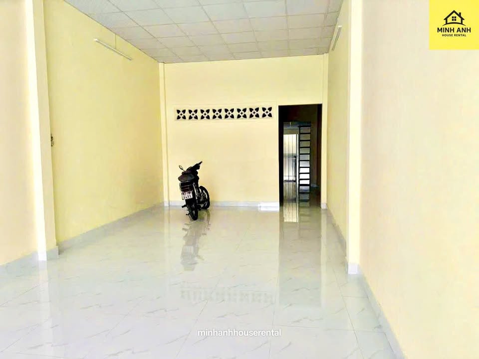 Nhà cho thuê tại Văn Chung, Tân Bình 88m² - Hẻm xe hơi rộng thoáng, an ninh tốt!