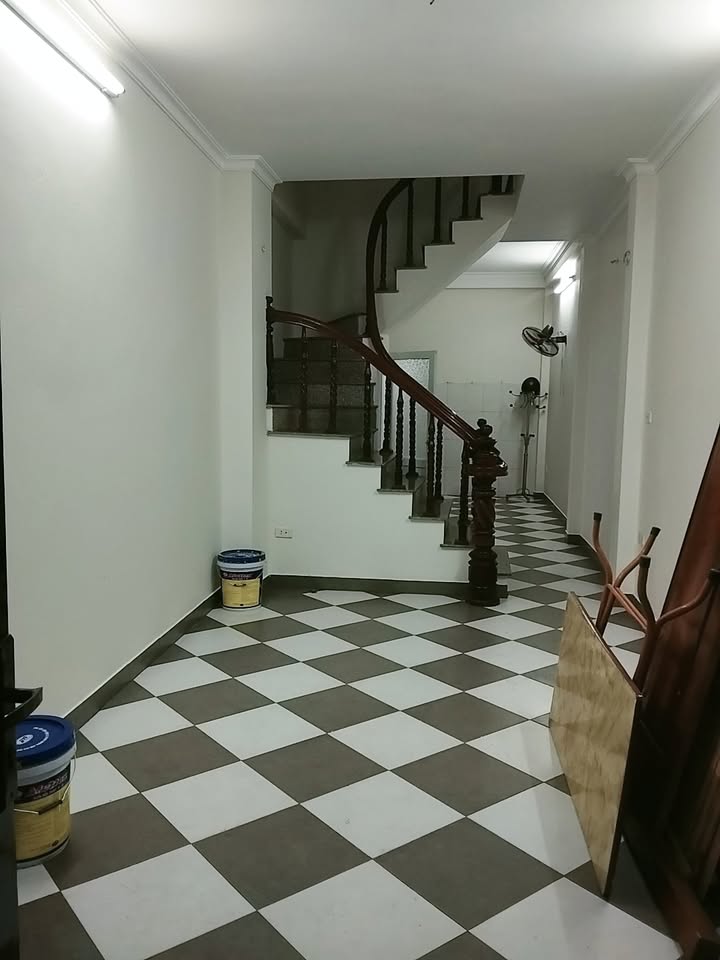 Cho thuê nhà riêng Linh Đường 100m² giá 10 triệu - Thiết kế hợp lý, gần Bến xe Nước Ngầm!