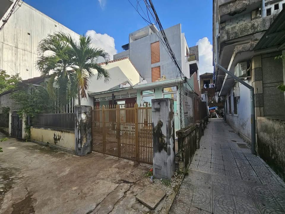 Đất trung tâm Huế 114m² giá 3.xx tỷ - Vị trí đẹp, đầu tư sinh lời!